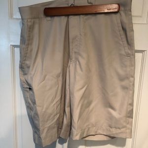 Callaway tan golf shorts